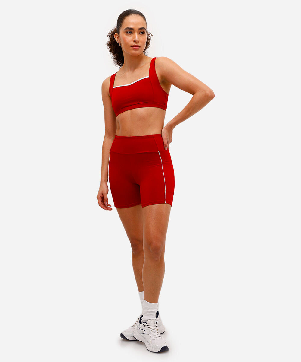 bermuda feminina esportiva ace com nervura vinho