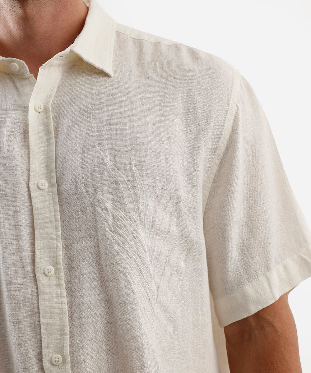 camisa masculina com linho bordada off white