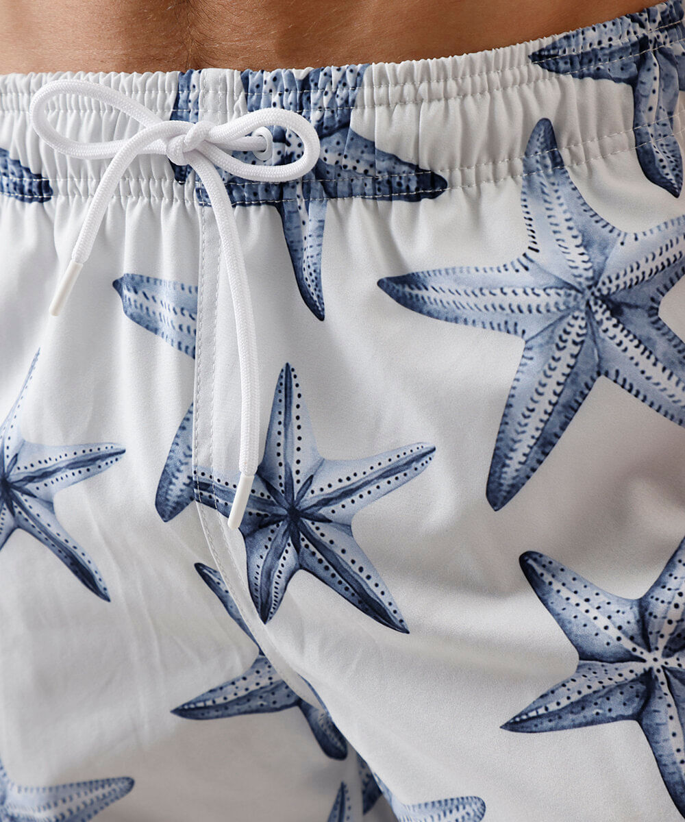 short masculino cós elástico estampado off white