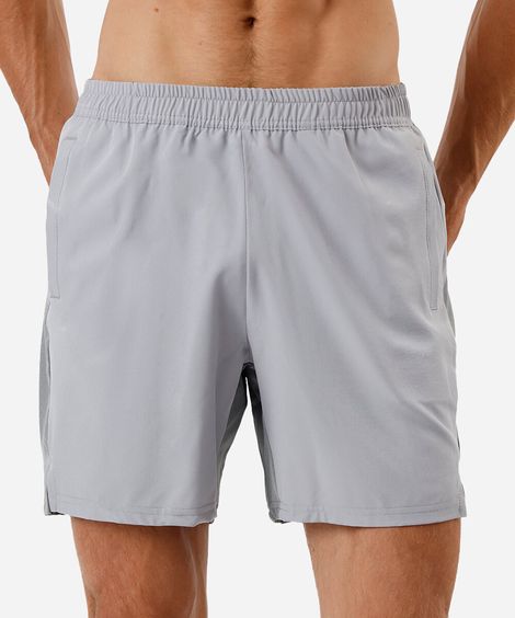 short masculino esportivo com recorte cinza