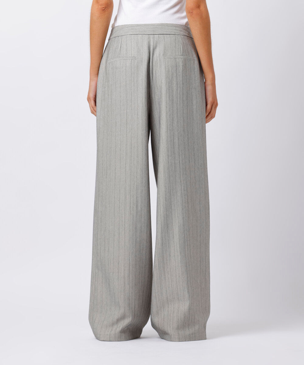 calça de alfaiataria feminina risca de giz mindset cinza