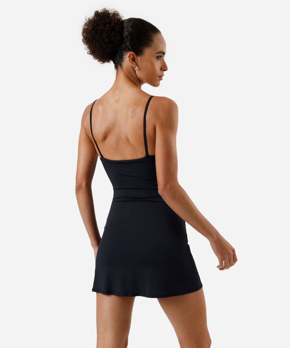 vestido curto feminino esportivo com fenda preto