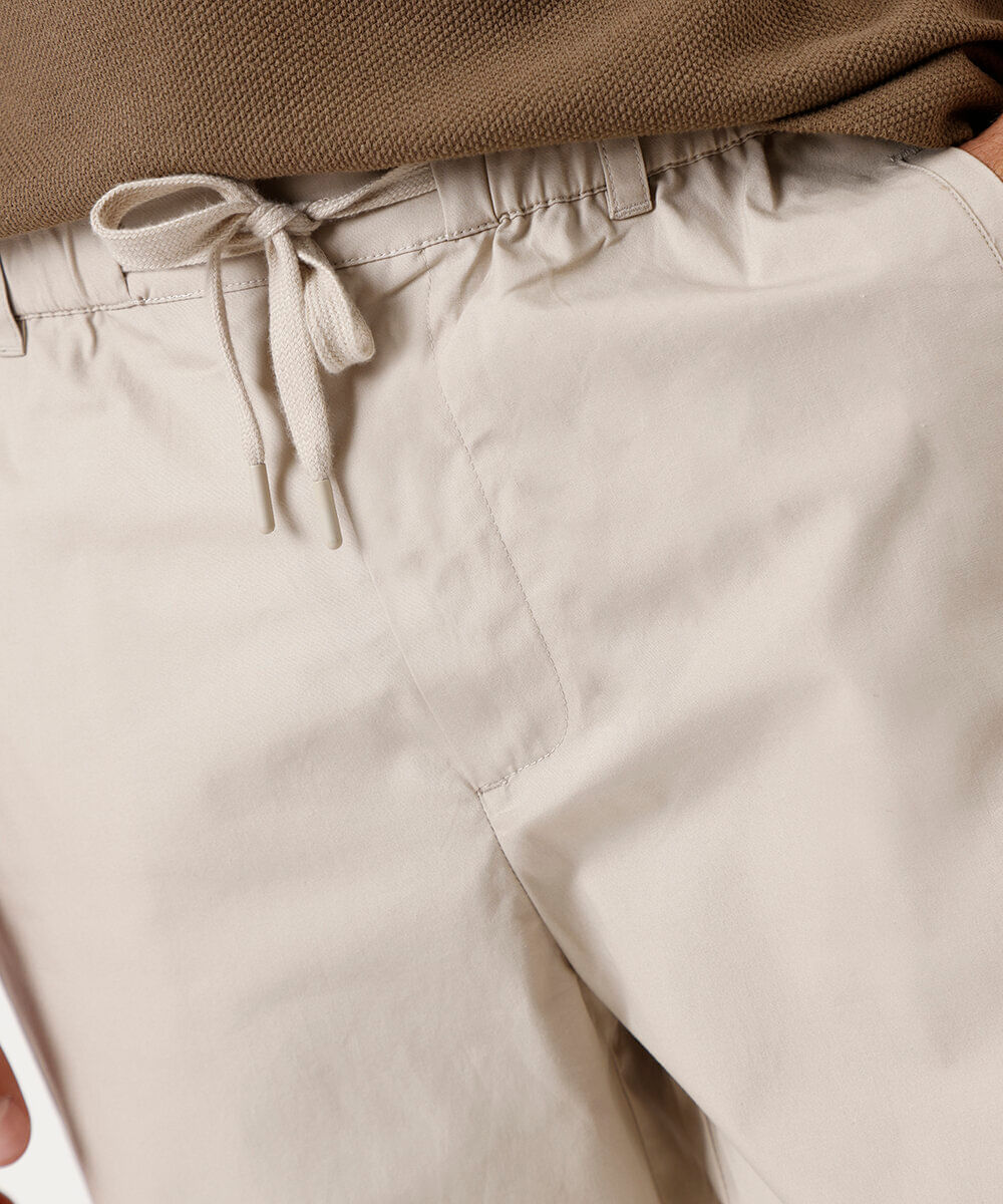 calça jogger masculina de sarja cós elástico bege