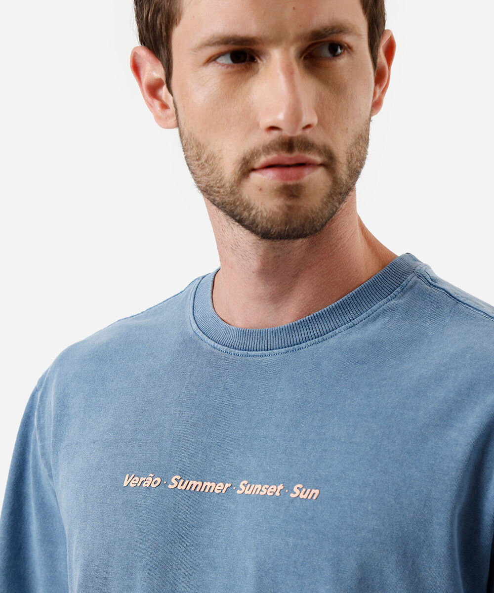 camiseta masculina de algodão estampada estonada azul