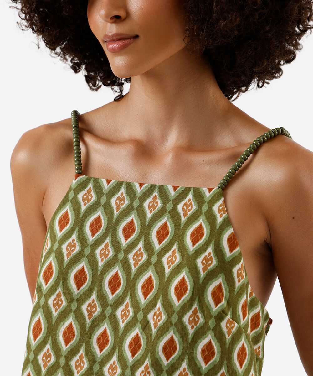 vestido curto feminino alça fina com miçangas arabesco verde