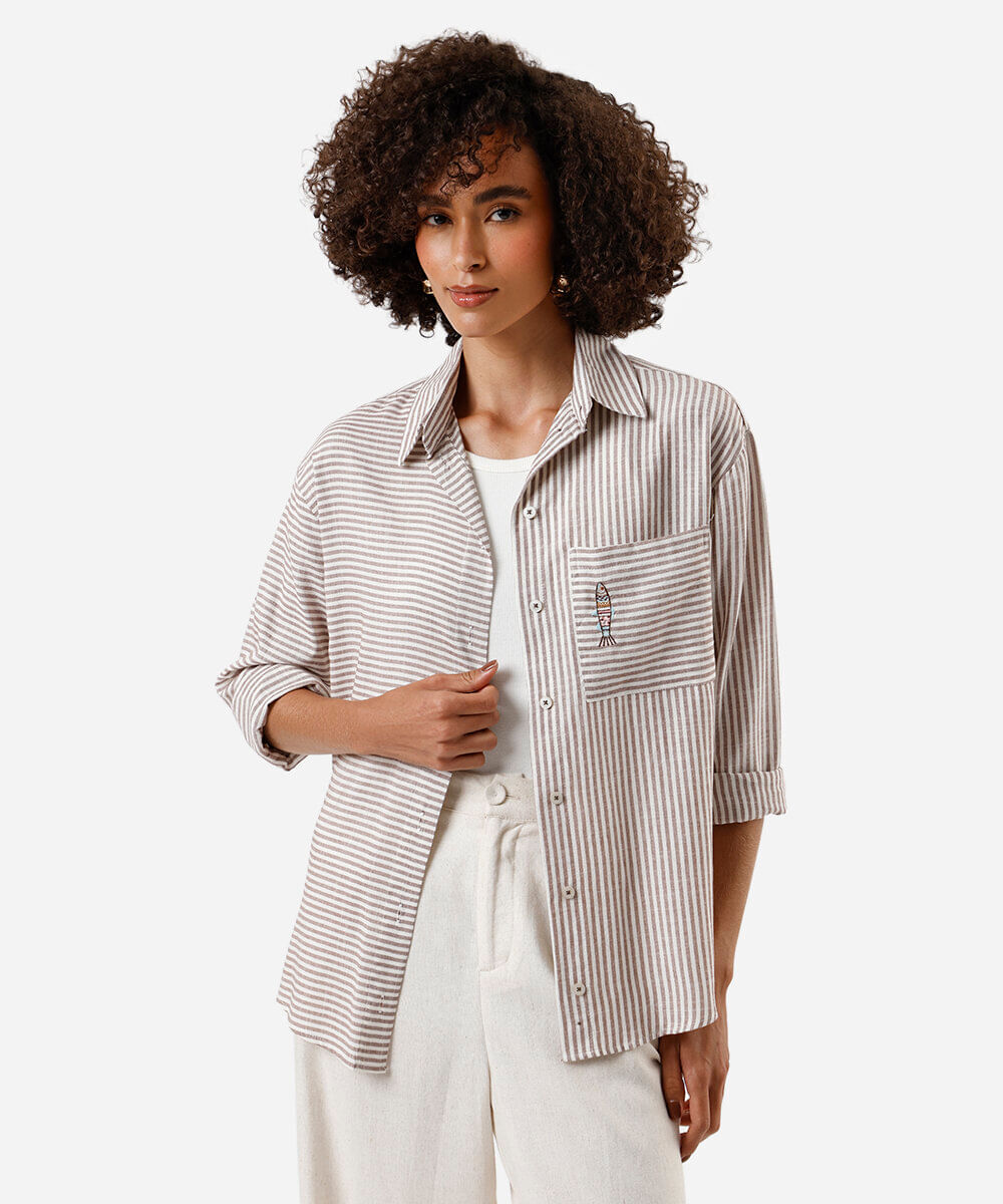 camisa oversized feminina com algodão listrada marrom