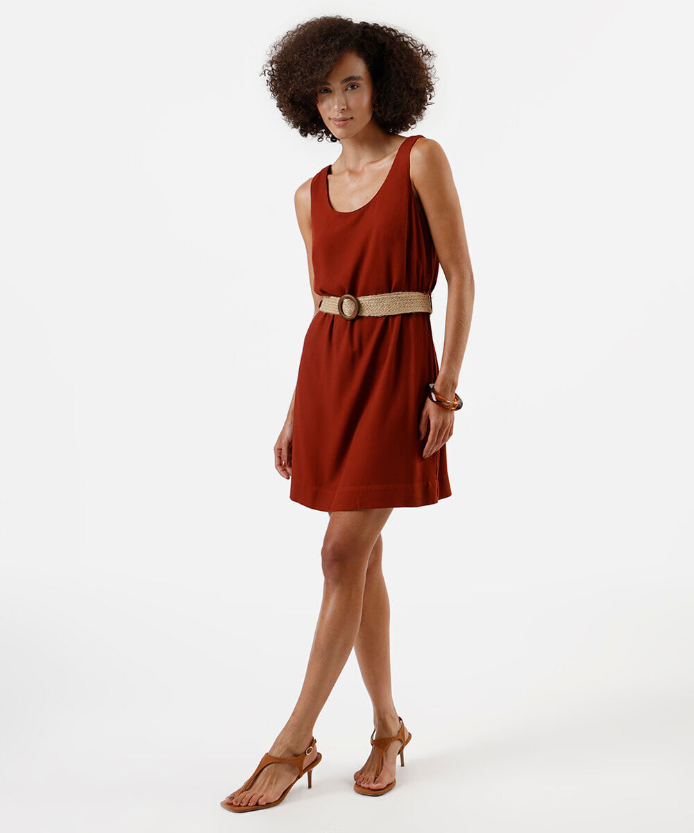 vestido curto feminino de viscose com cinto vinho