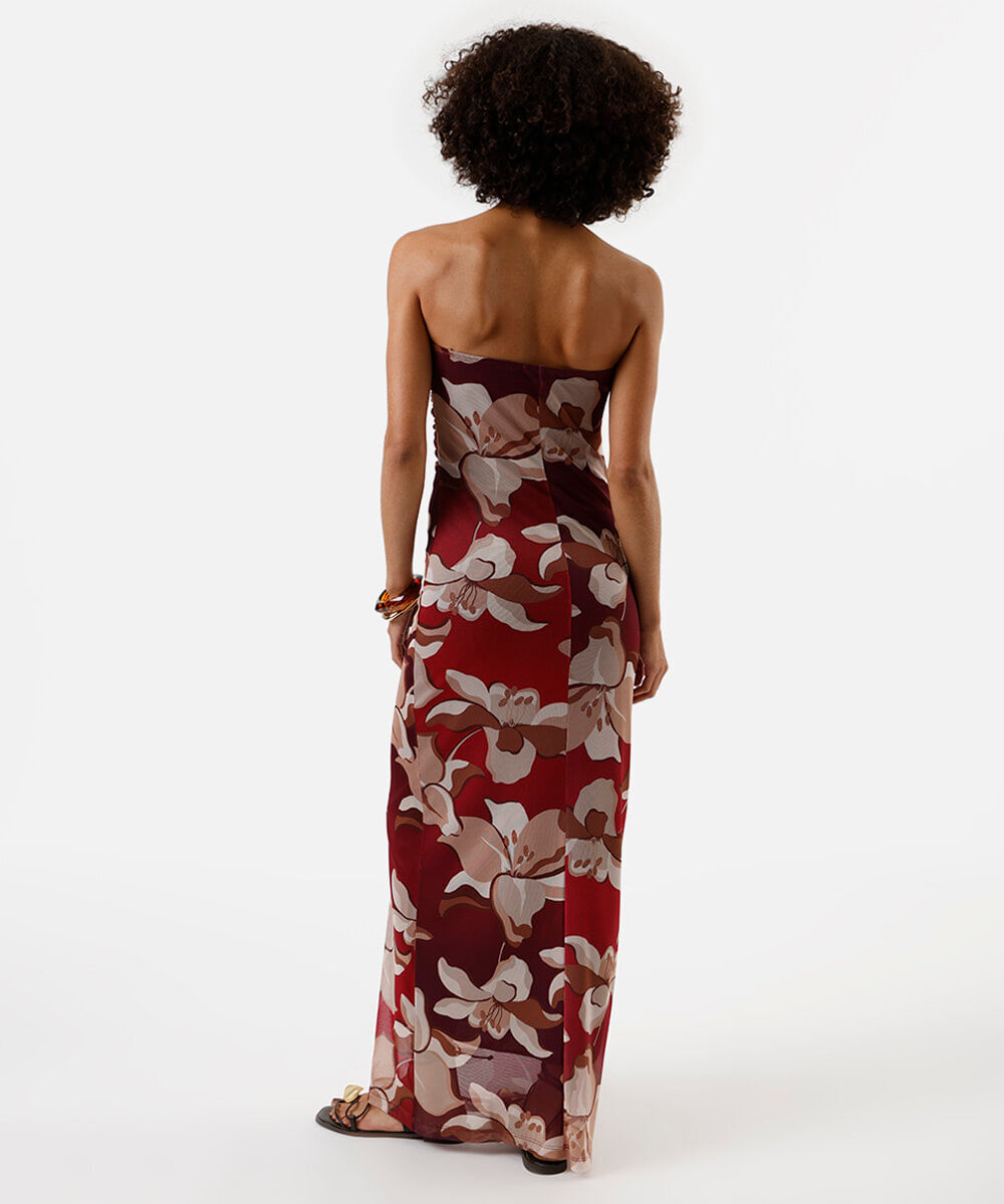 vestido longo feminino de tule sem alça franzido floral vinho