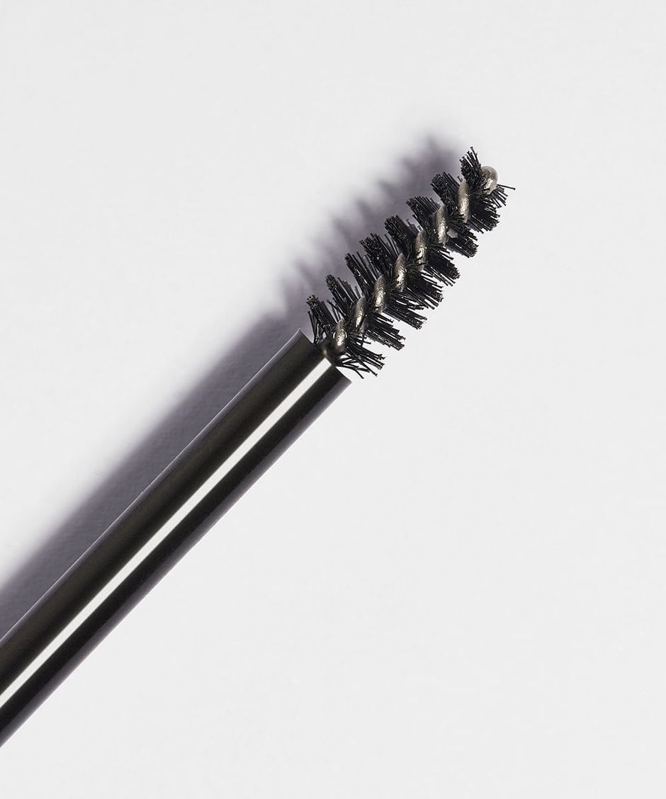 máscara boca rosa para alinhamento de sobrancelhas em gel incolor translúcido