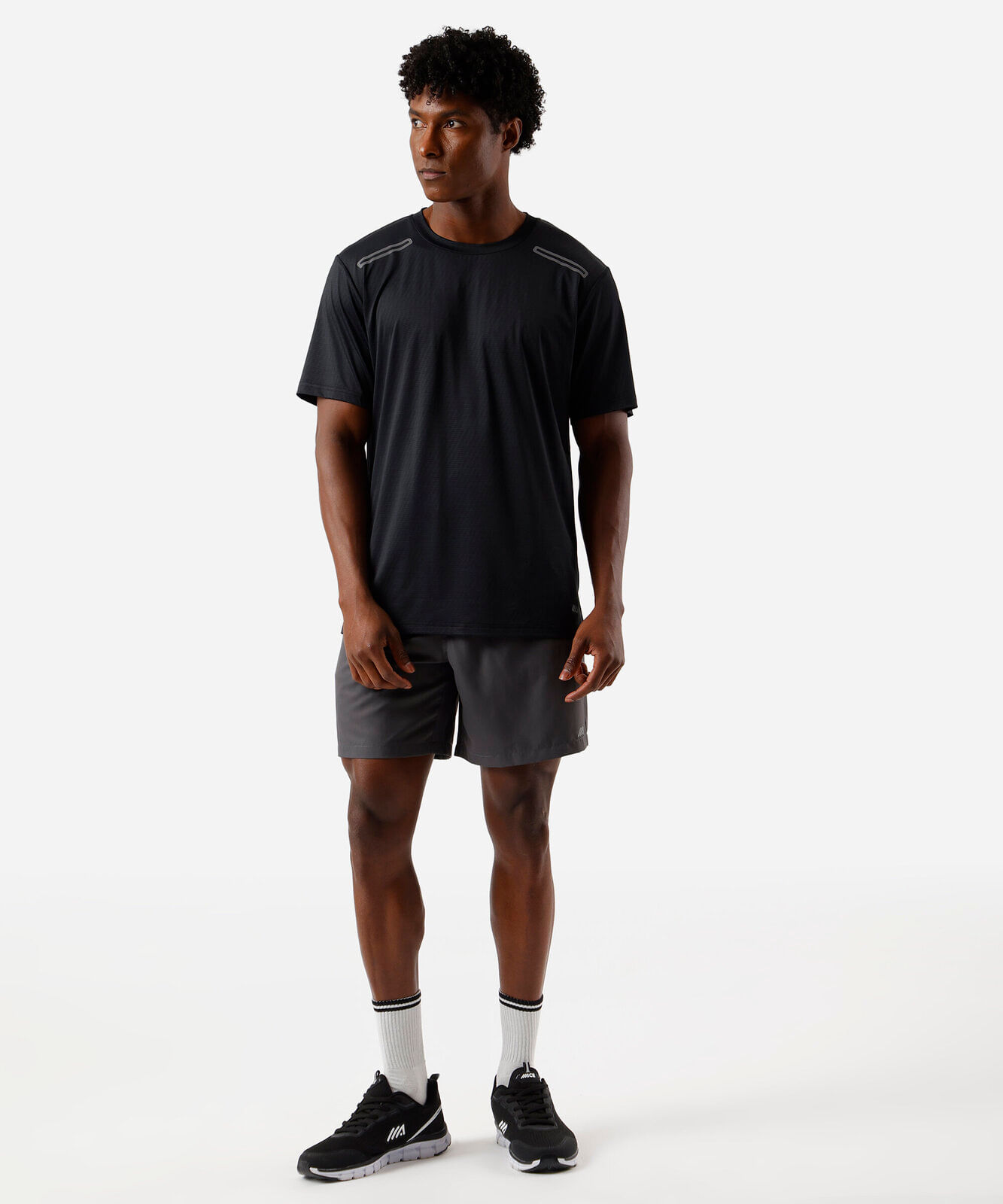 camiseta masculina esportiva texturizada preta