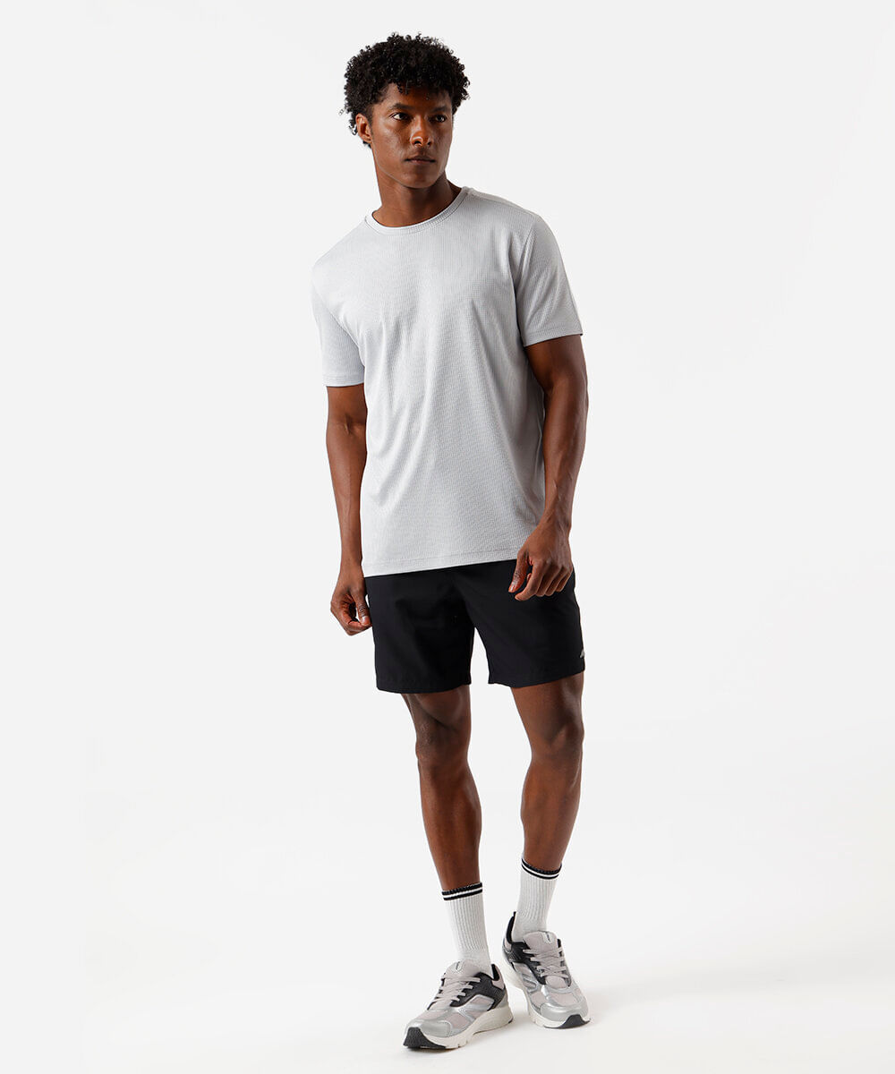 camiseta masculina esportiva quadriculada cinza