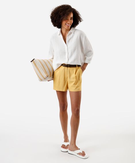 short alfaiataria com linho cintura alta amarelo