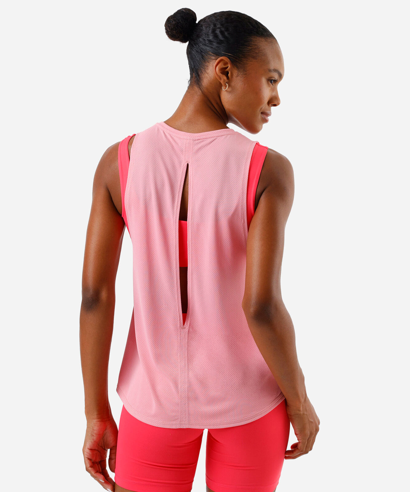 regata esportiva cavada com abertura rosa