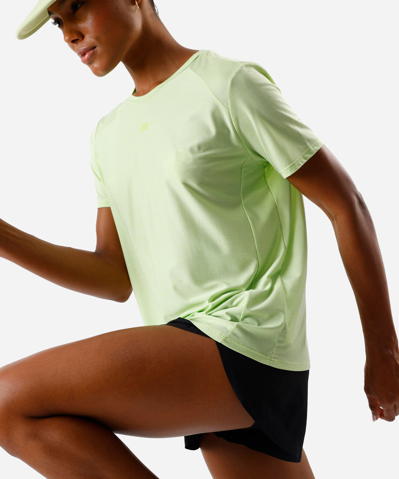 camiseta esportiva feminina de poliamida respirável verde