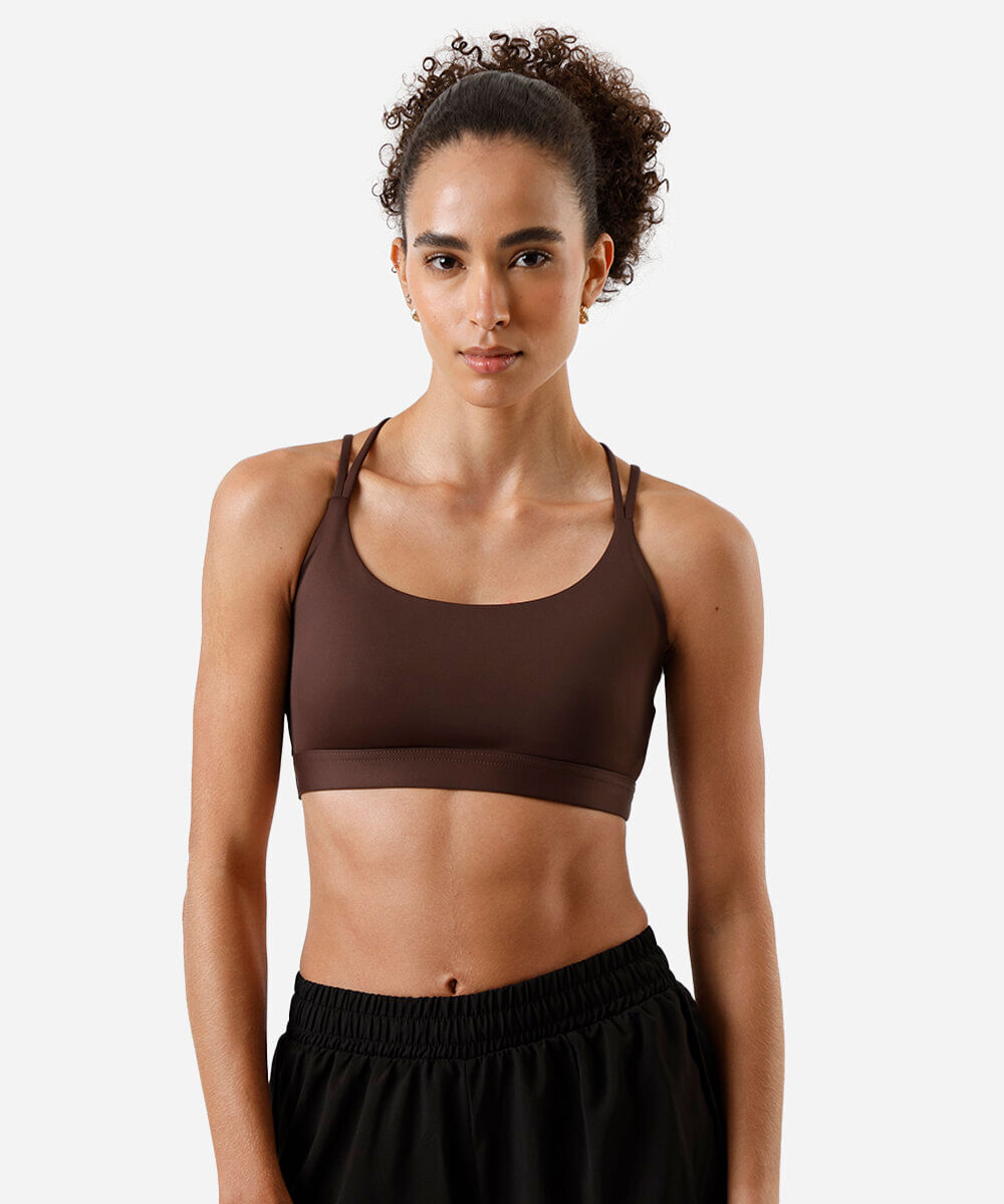 top feminino esportivo com recorte marrom