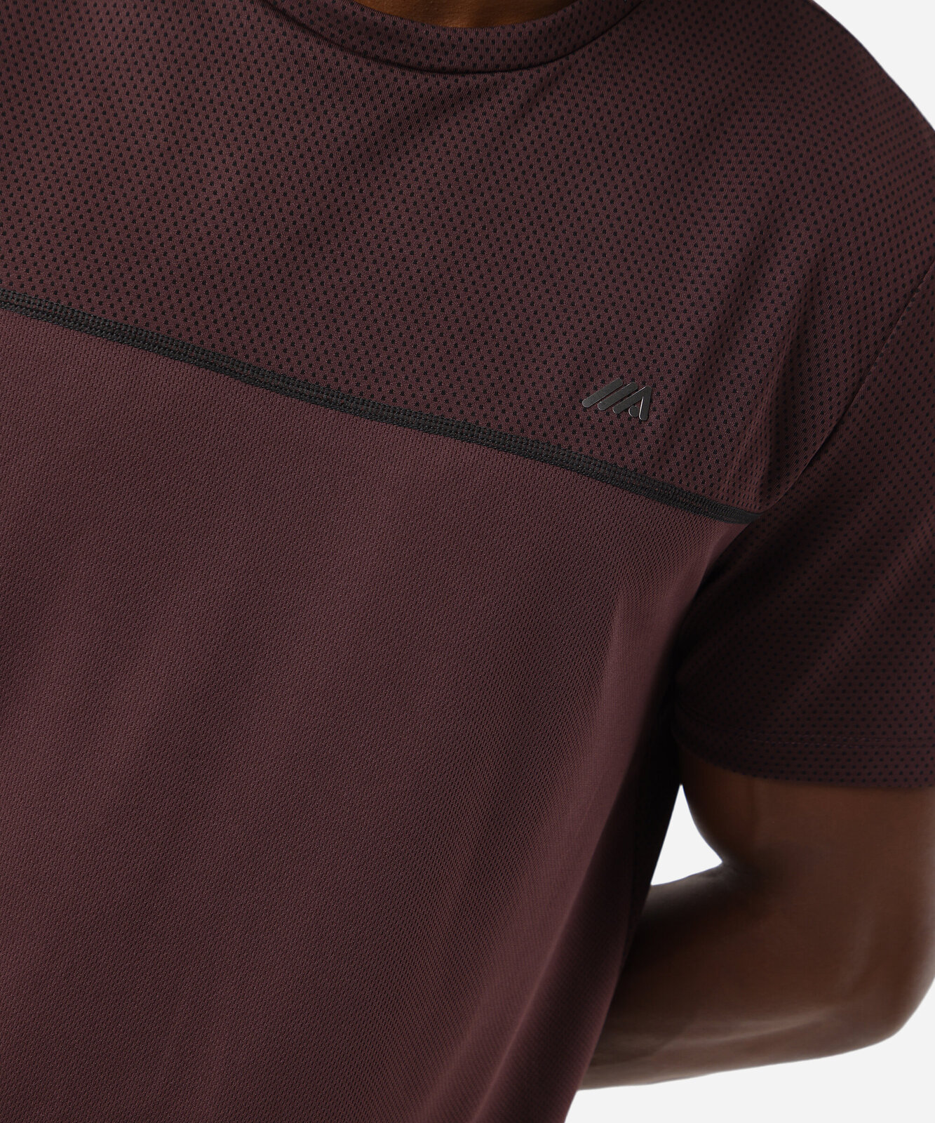 camiseta masculina recorte vinho