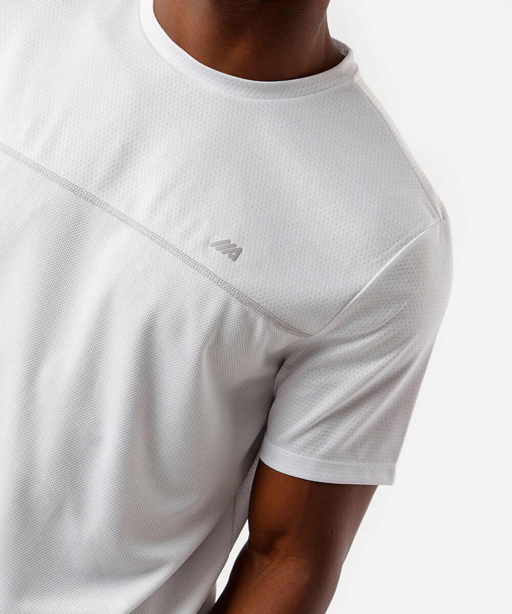 camiseta masculina recorte branca