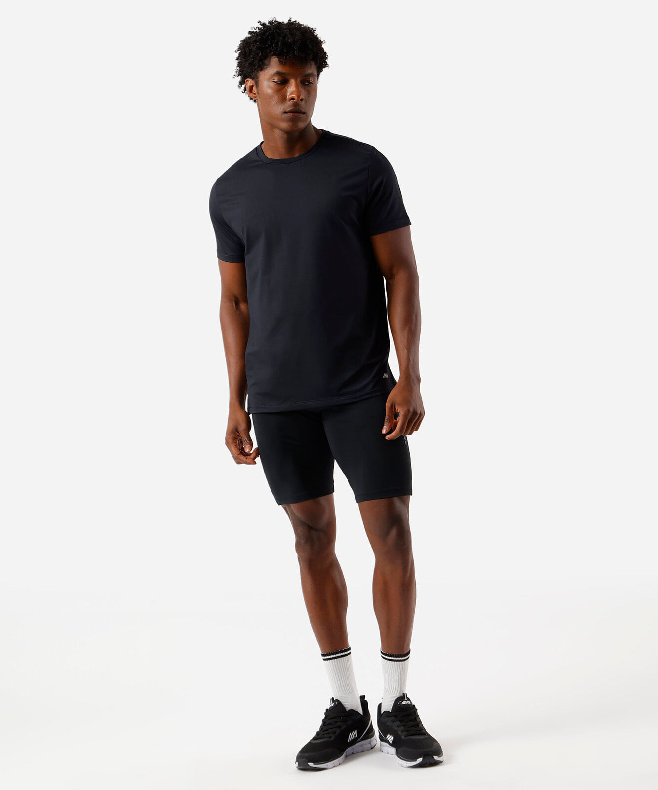 camiseta masculina de poliamida esportiva preta