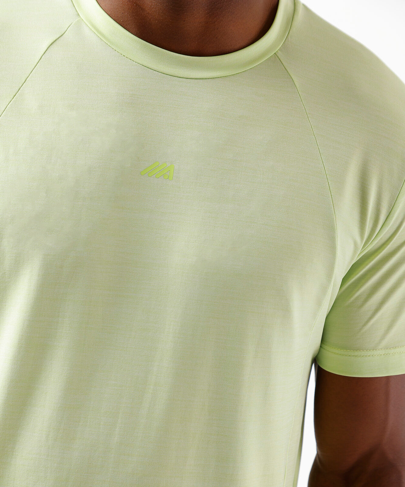 camiseta slim masculina esportiva verde