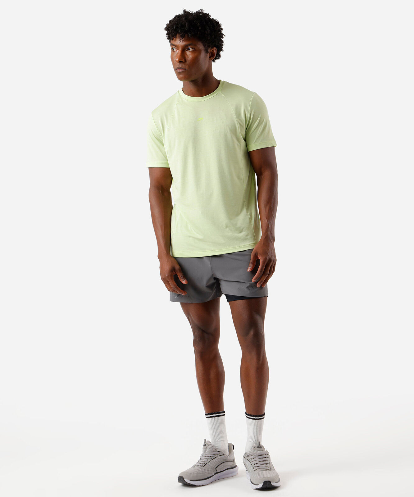 camiseta slim masculina esportiva verde