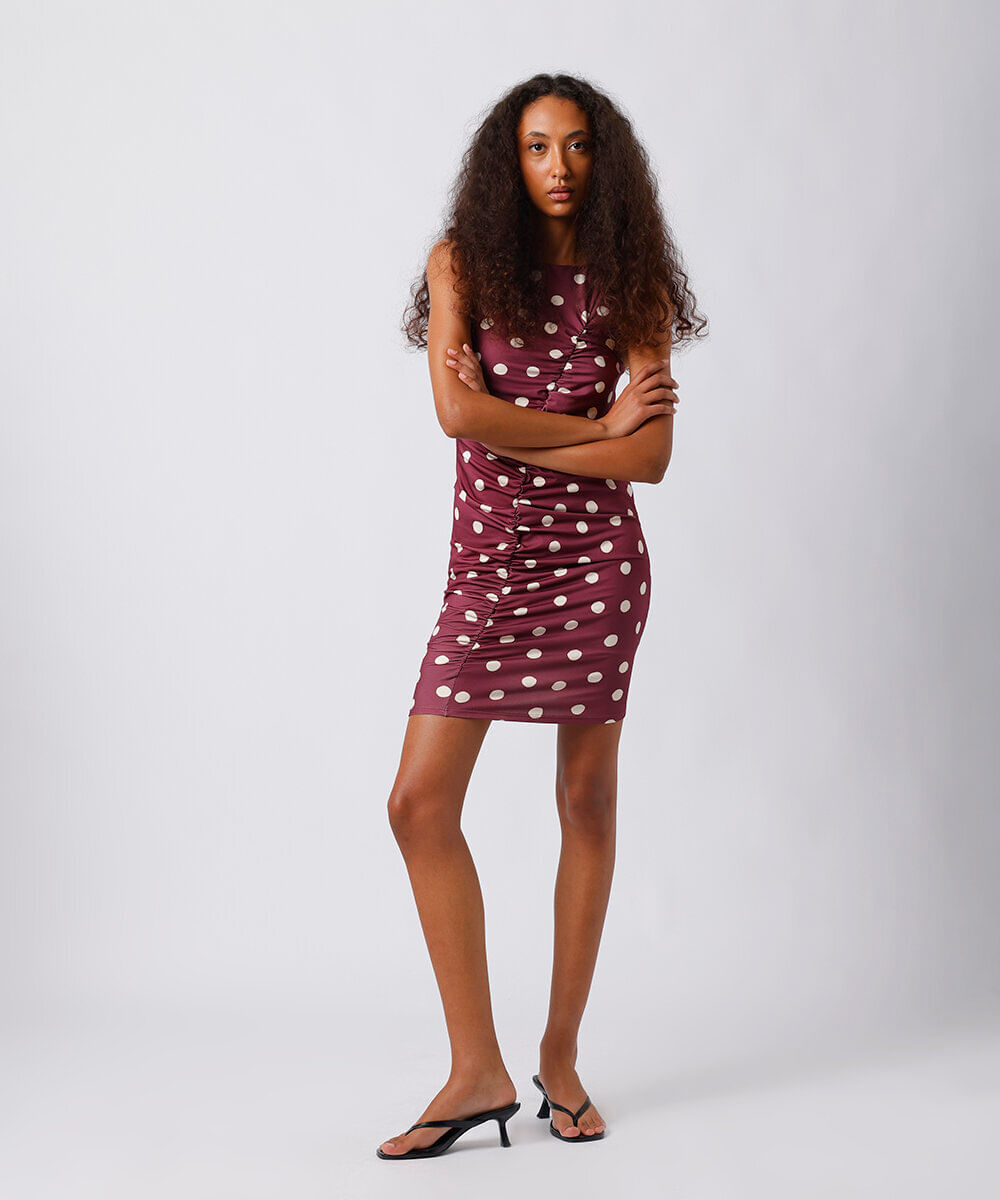 vestido curto feminino franzido poá mindset vinho