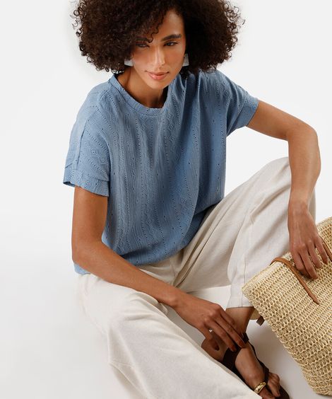 blusa feminina manga curta  texturizada azul