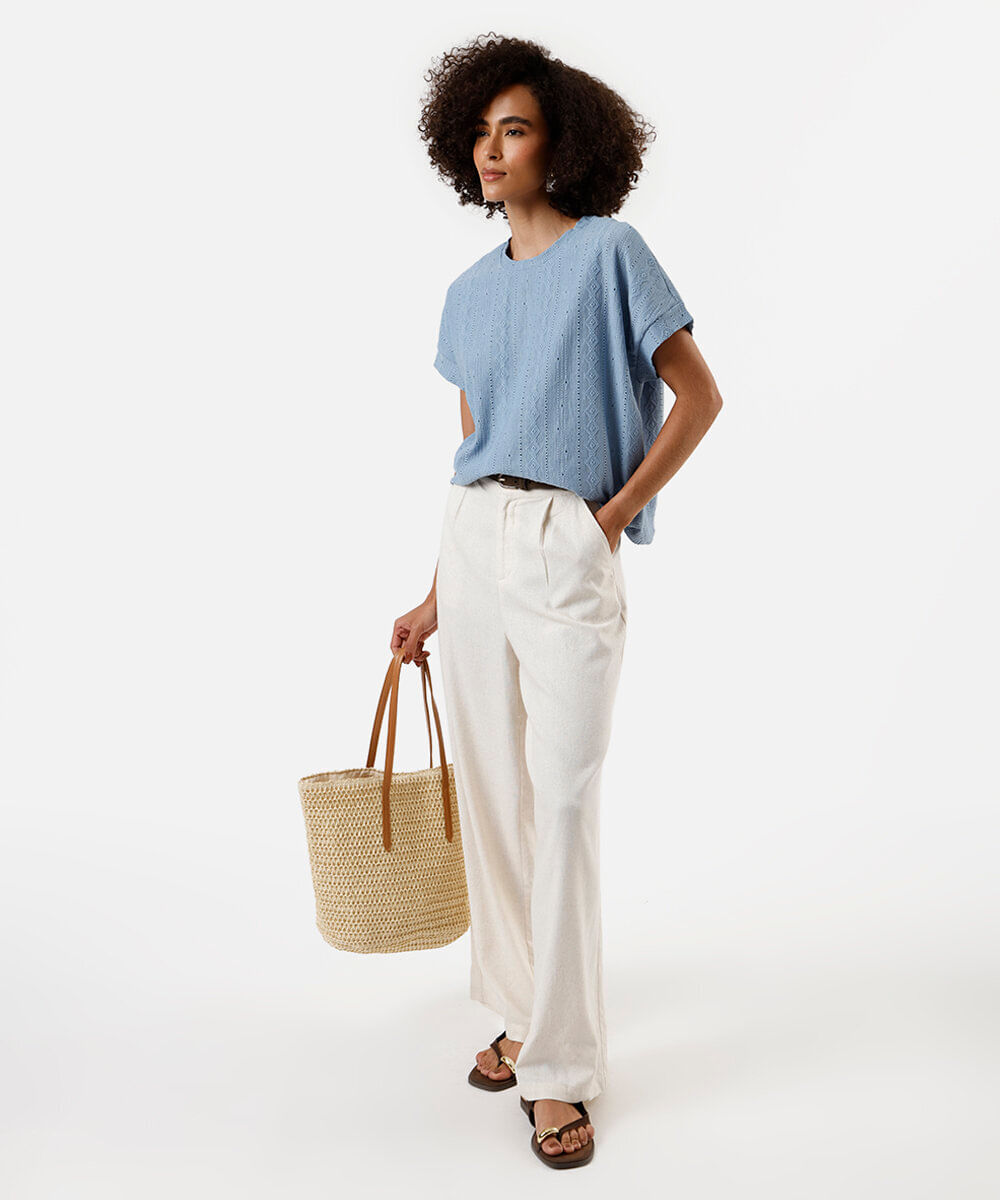 blusa feminina manga curta  texturizada azul