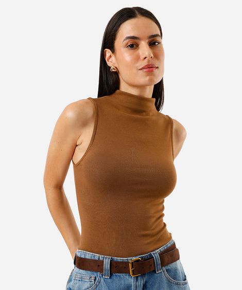 Blusa feminina gola alta canelada marrom