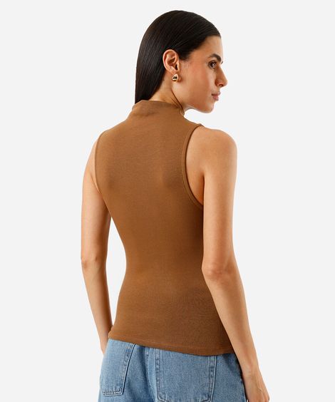 Blusa feminina gola alta canelada marrom