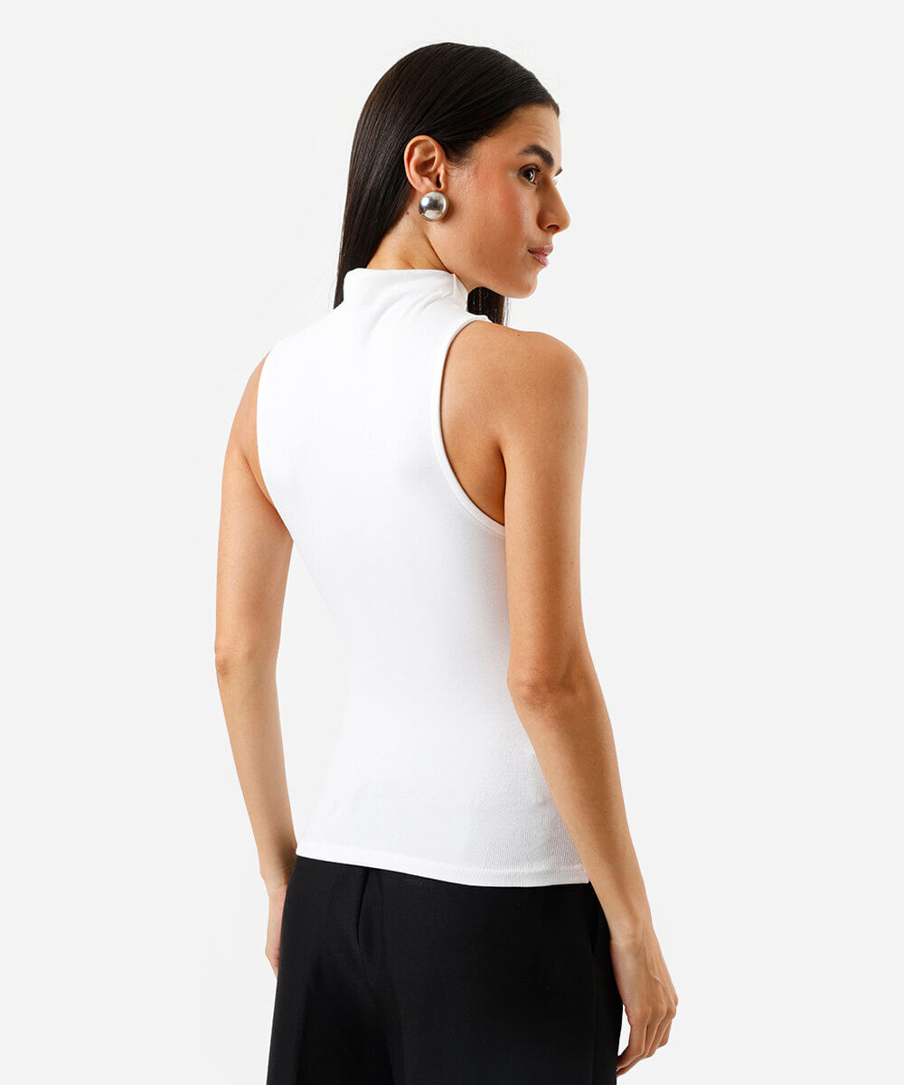 Blusa feminina gola alta canelada off white