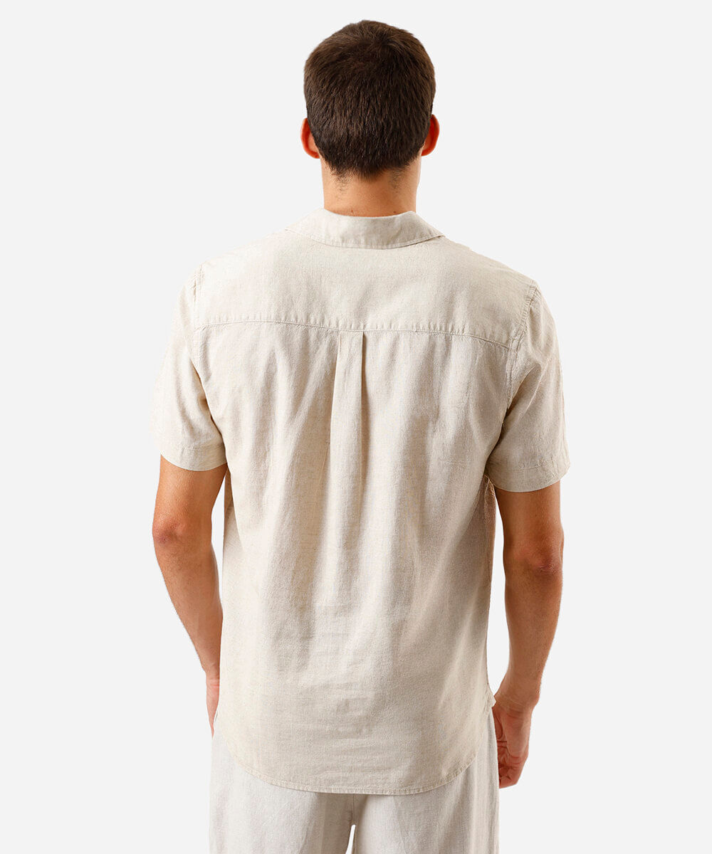 camisa comfort masculina com linho manga curta bege