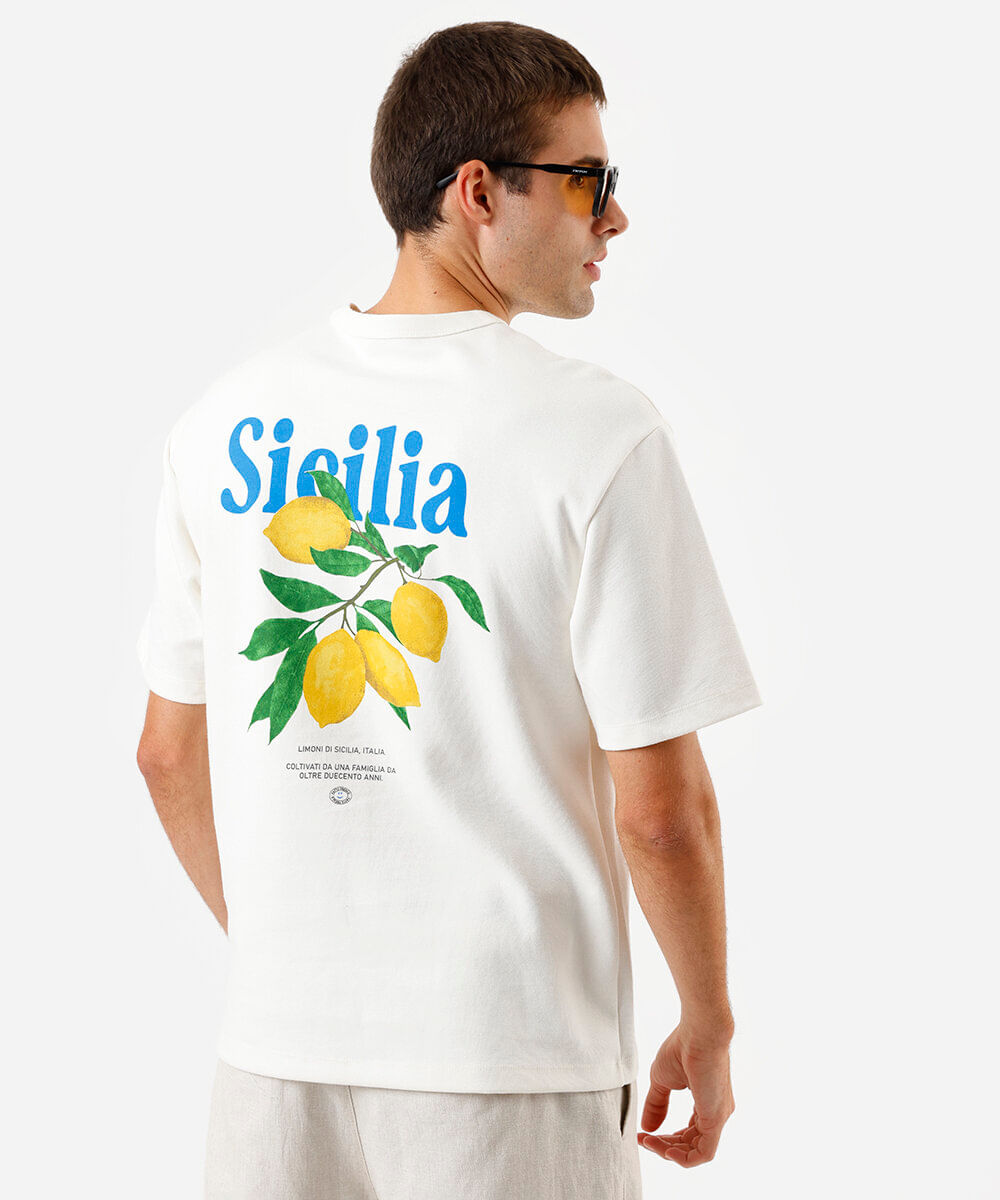 camiseta box fit masculina com algodão estampada off white