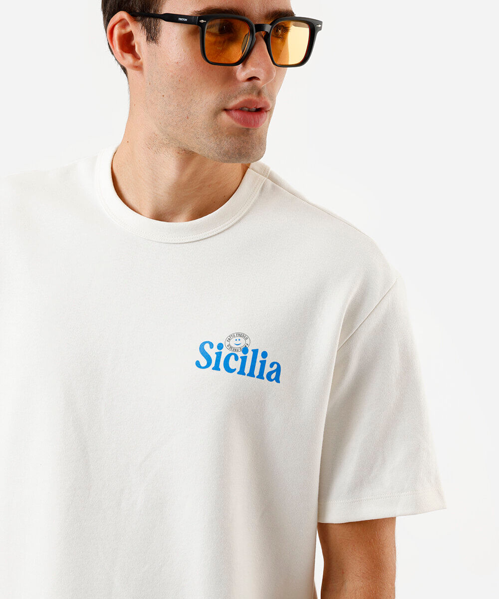 camiseta box fit masculina com algodão estampada off white