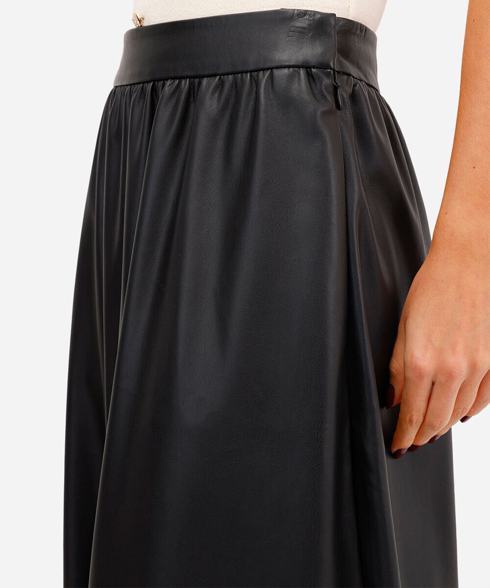 saia midi feminina de poliuretano preta