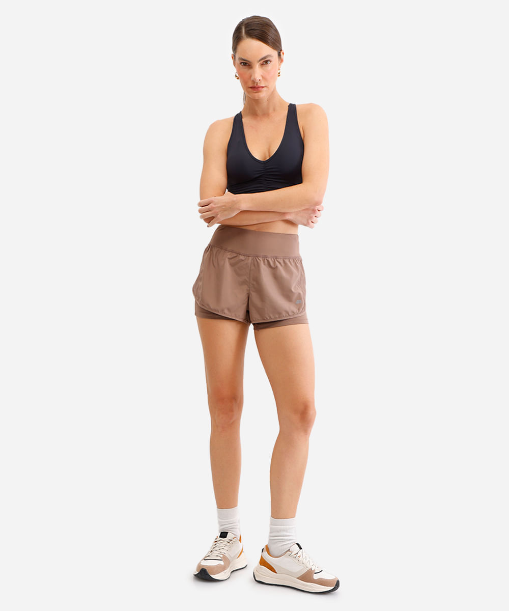 short running com forro e bolso esportivo ace marrom