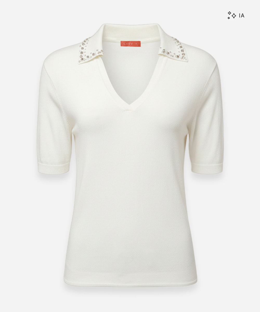 polo feminina de tricot manga curta com aplicações na gola off white