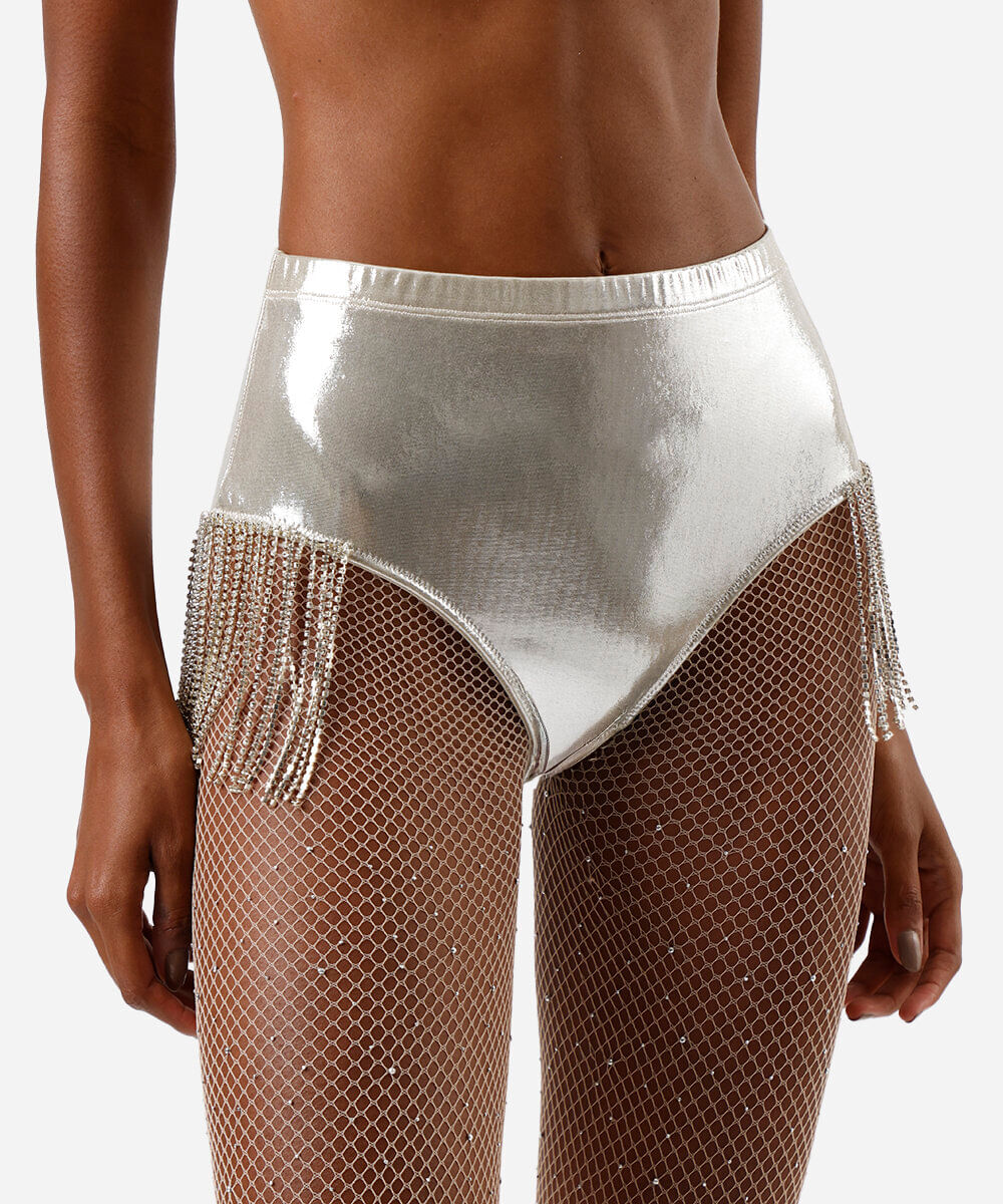calcinha hot pant feminina com franjas e brilho metalizada prateada