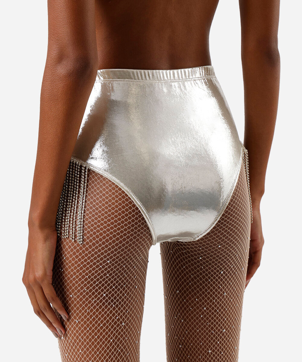 calcinha hot pant feminina com franjas e brilho metalizada prateada