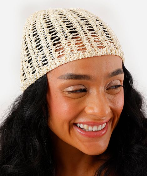 touca de crochê com paetê  off white