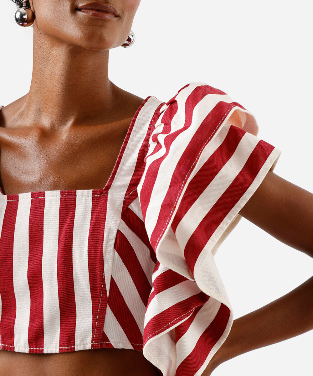 cropped feminino de sarja com babados listrado off white