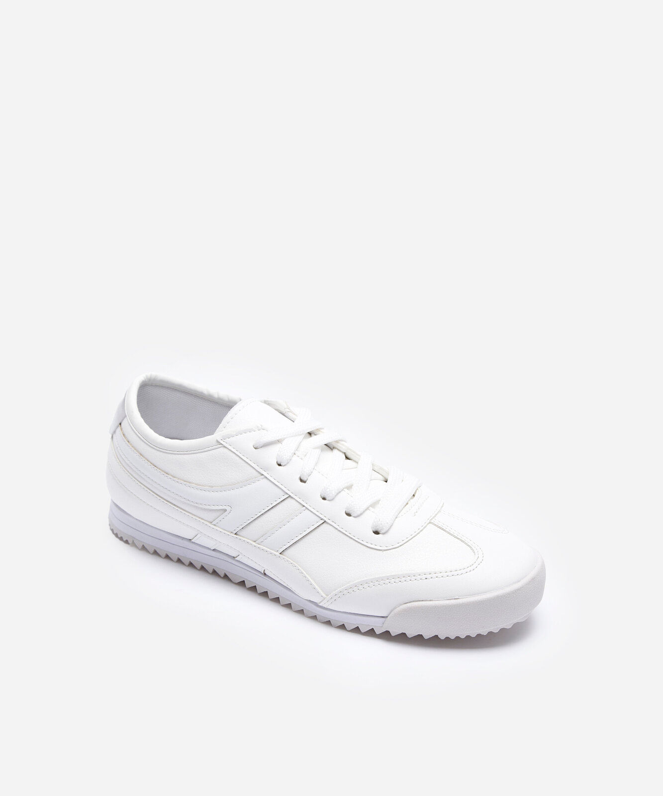 tênis casual com recortes branco