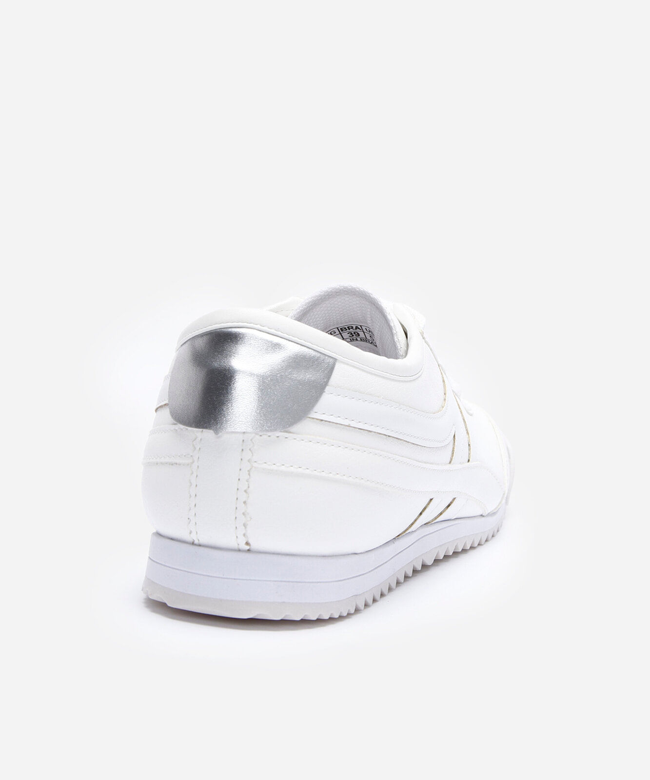 tênis casual com recortes branco