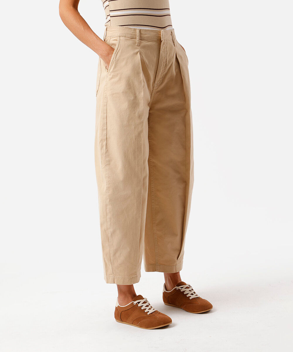 calça feminina sarja baggy pregas bege