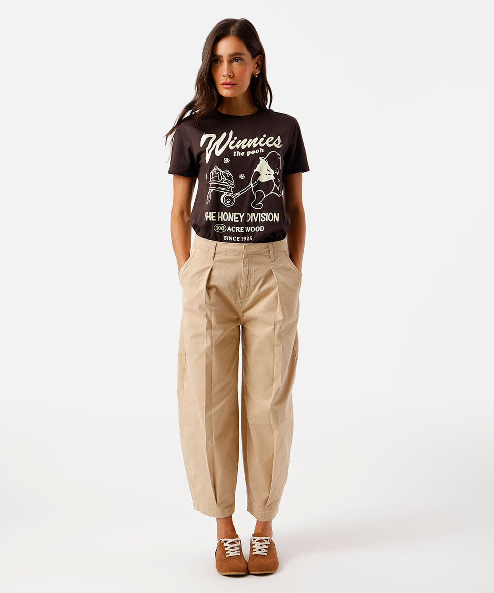 camiseta feminina manga curta pooh marrom