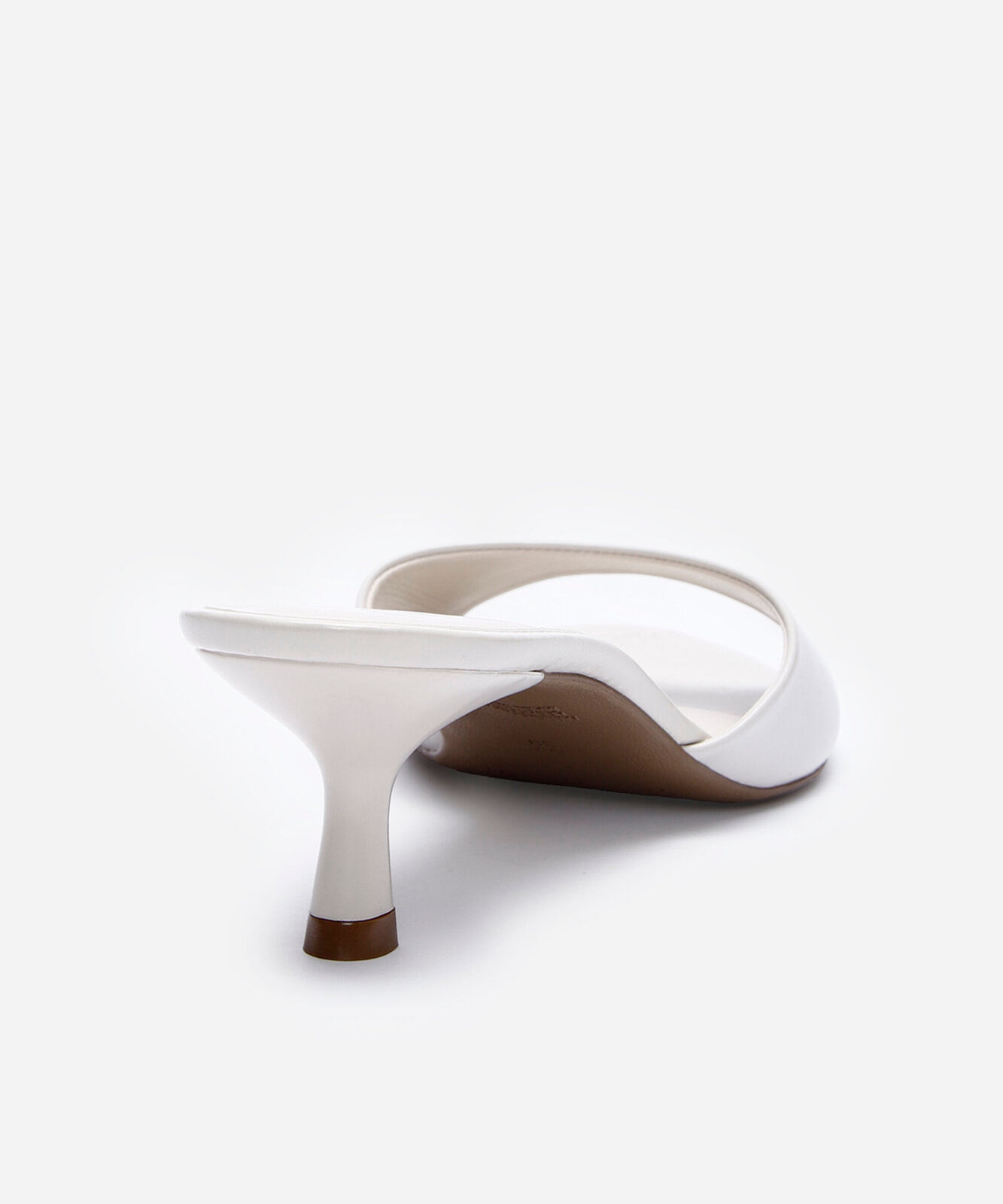 tamanco bico redondo salto fino oneself texturizado off white