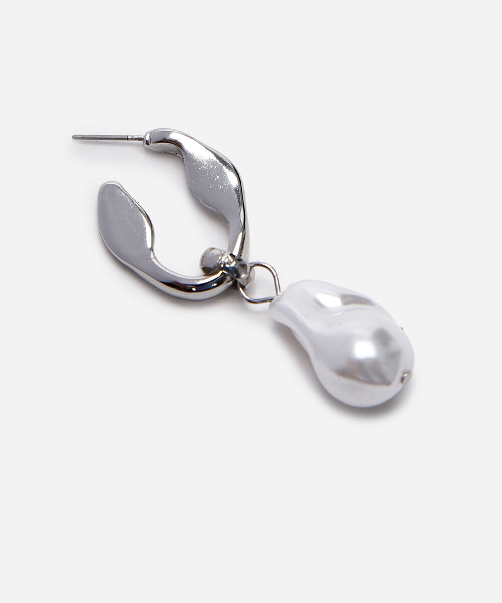 brinco argola com pérola  prateado