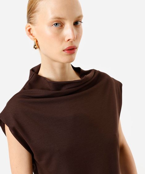 blusa feminina de viscose decote degagê marrom