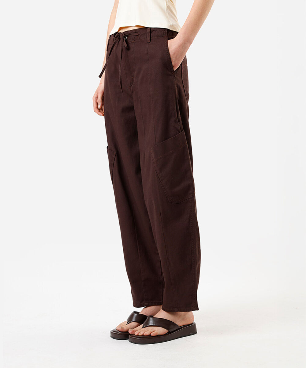 calça baggy feminina de sarja com cintura ajustável marrom