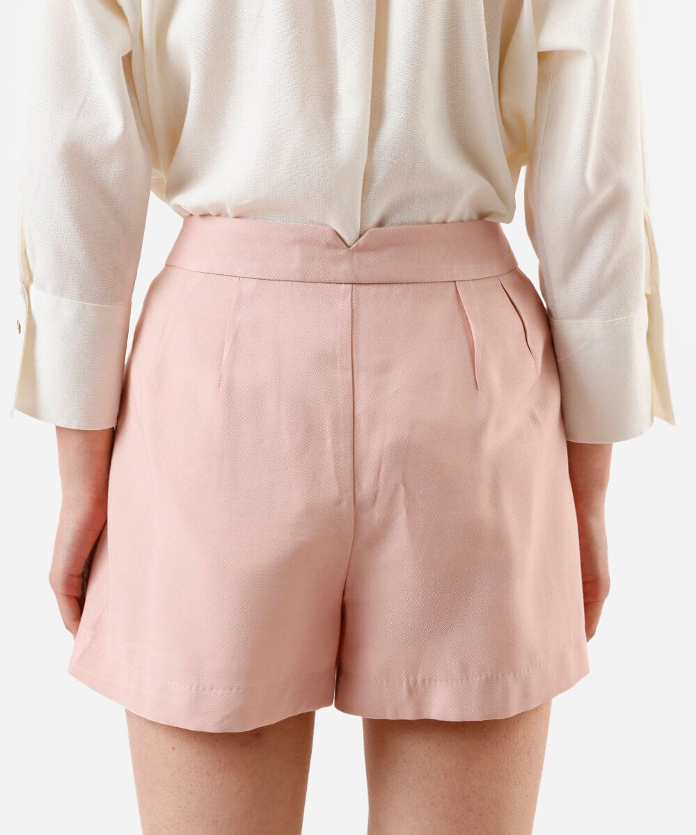 short curto feminino de alfaiataria rosa