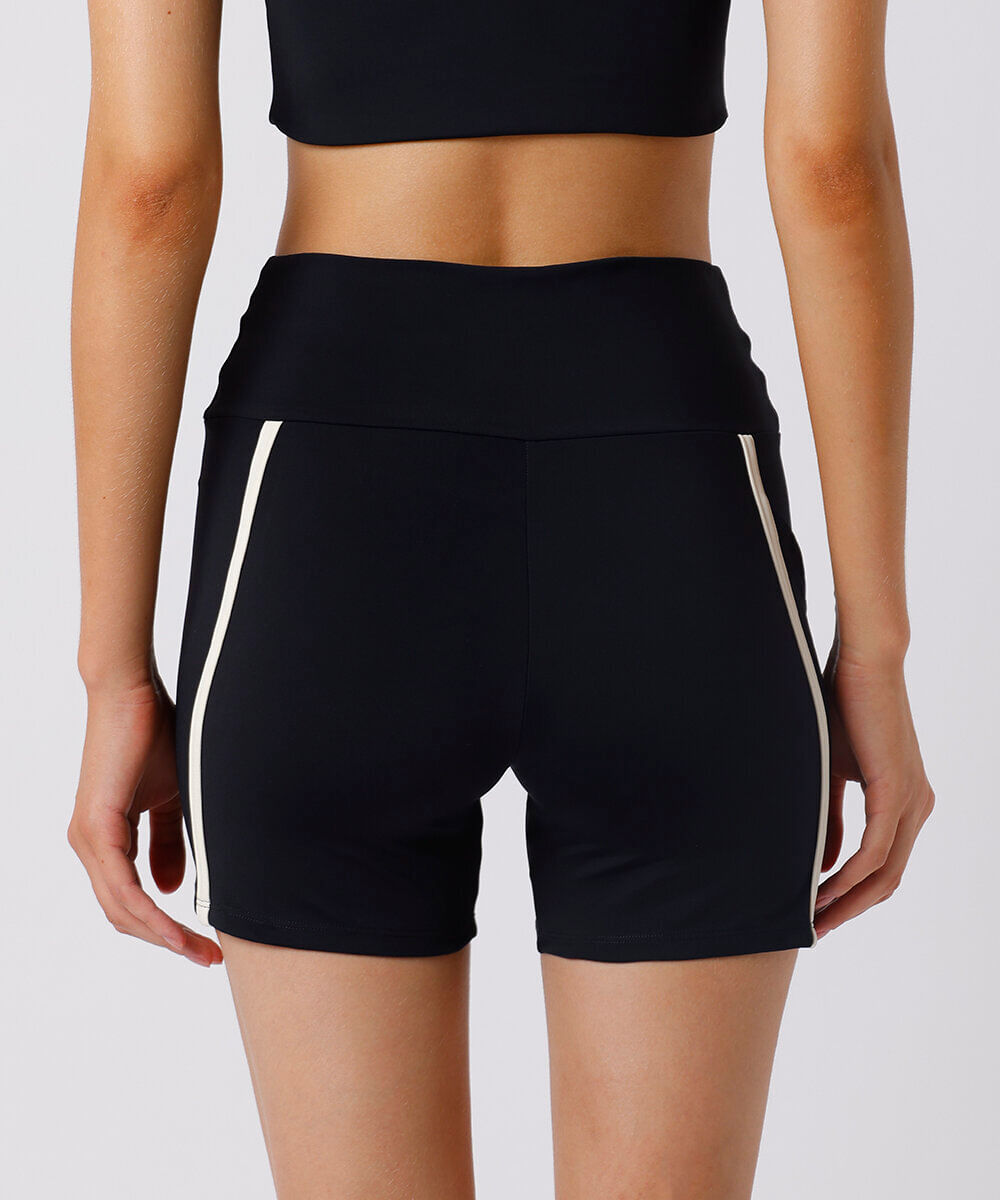 bermuda biker feminina com bolso mindset sport preta
